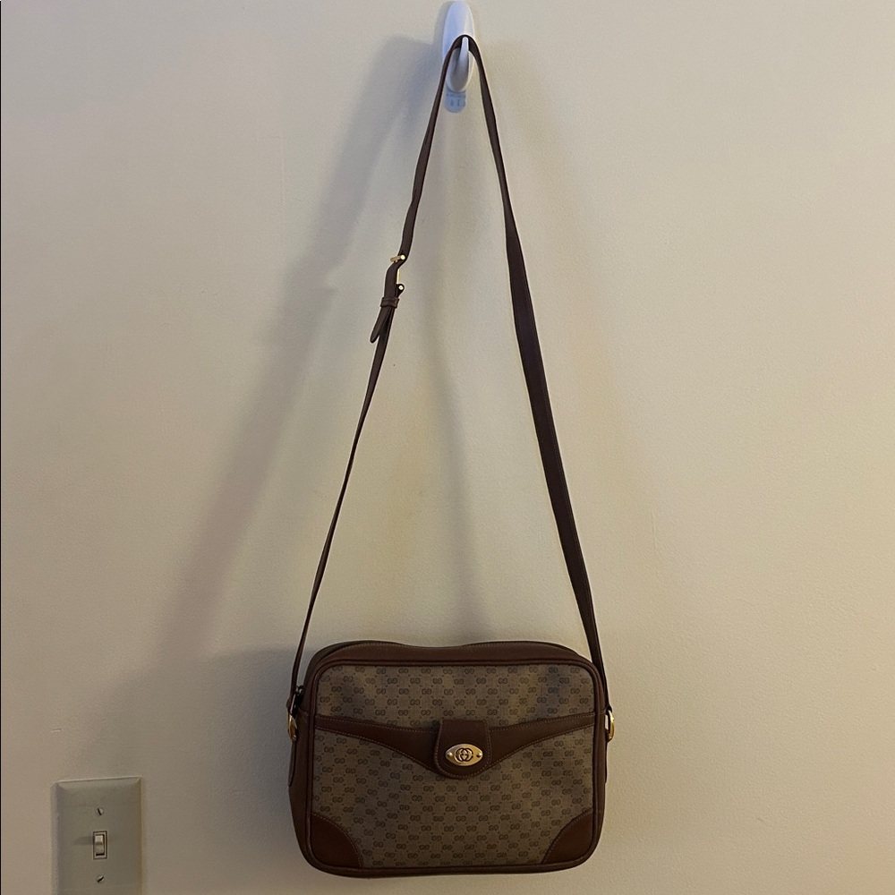 Gucci Brown/Tan Monogram Crossbody Bag - Picture 13 of 16